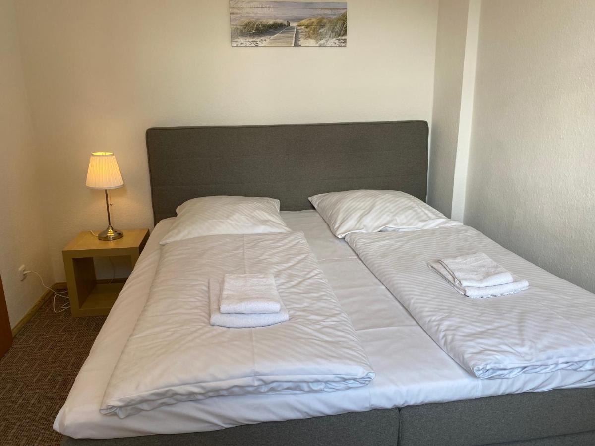 Pension Villa Ostseetraum Росток Екстер'єр фото